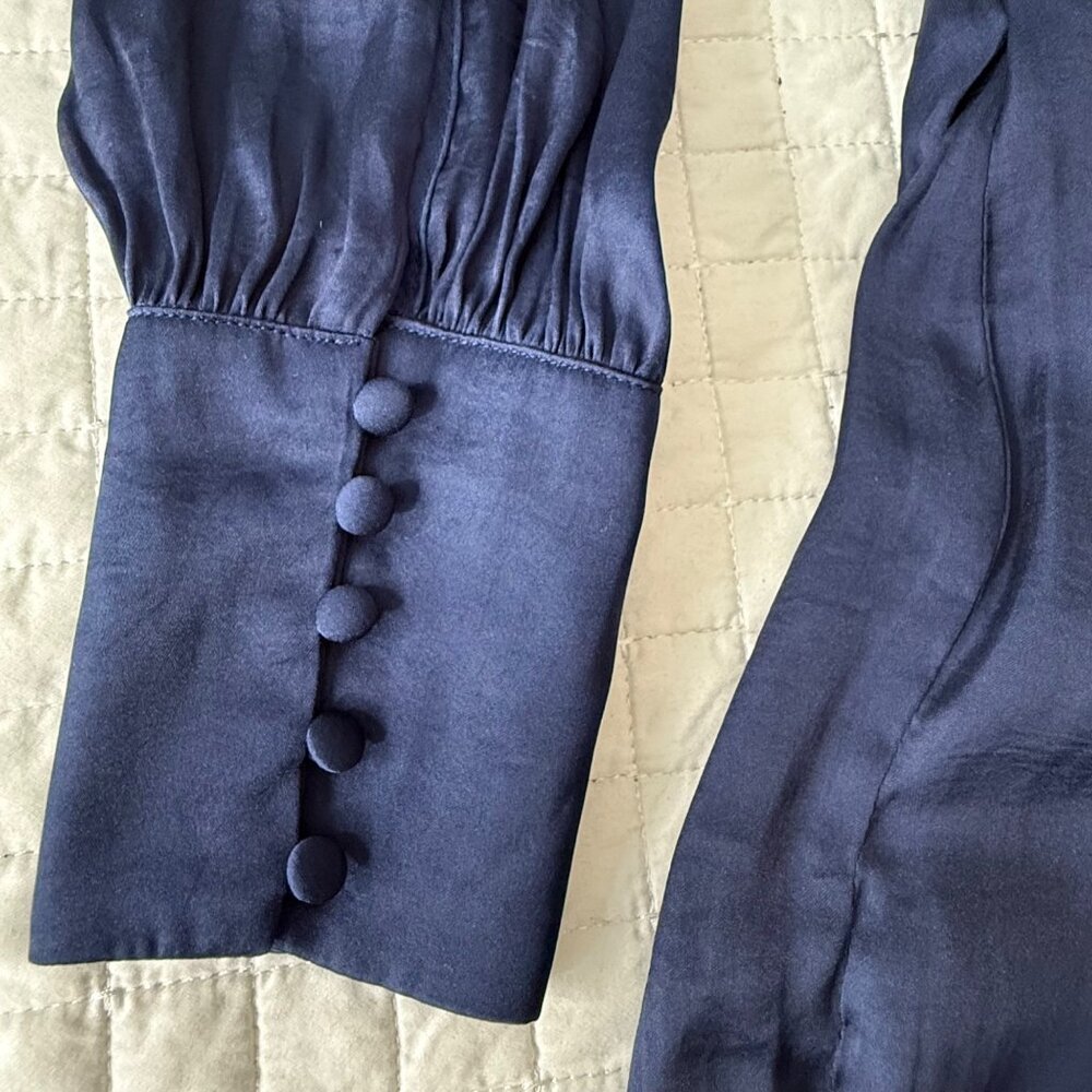 Bardot Navy Louise Tiered Dress 100% Polyester Long Sleeve Keyhole Back, Size 2 - Picture 10 of 12